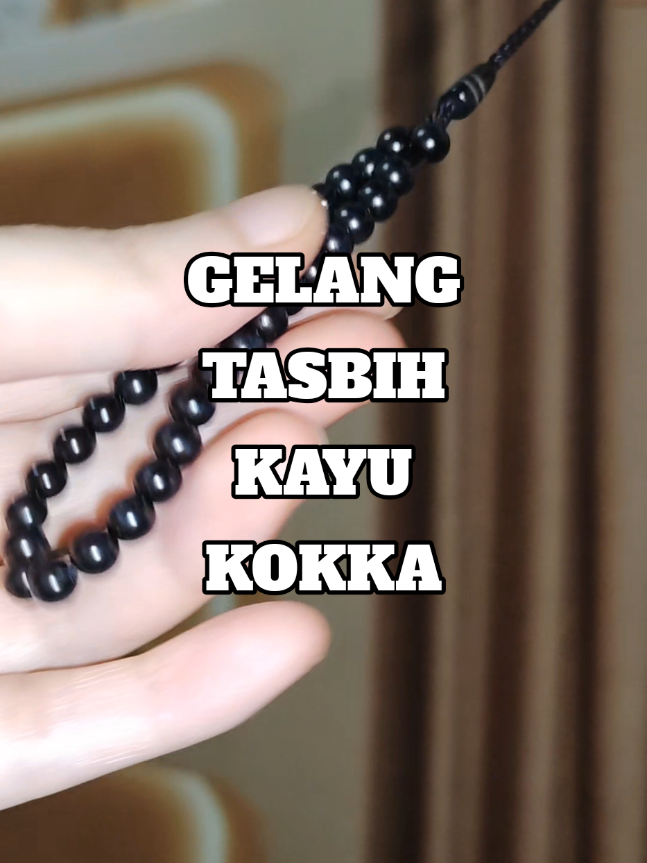 Tak hairanlah orang dulu-dulu suka kirim tasbih Kokka dari Mekah. Bukan sekadar cantik, tapi penuh khasiat & makna tersendiri 🌿✨ #TasbihKokka #KayuKokkaAsli #BuahTanganMekah #PerhiasanSunnah #BerkatDalamAmalan