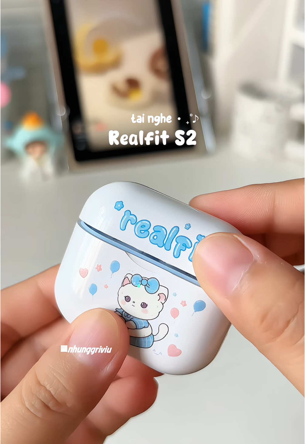 Realfit vừa ra mắt mẫu S2 xinh iu lắm luôn 😍🫶😻✨#tainghe #taingherealfit #realfits2 #tainghebluetooth #xuhuong #fyp 