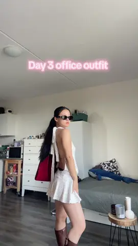 Hahah sorry for the sneeze 🤧 I love sneezing #fypppppppppppppppppppppp #outfit #scientist 