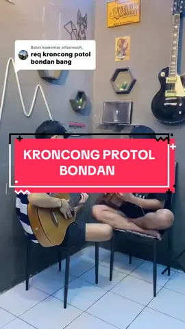Membalas @alfanmuch_ Kroncong Mampuzzz 🛵💨  Endingnya plot twis 🤭 #melody #music 