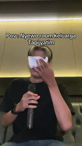 Jalan satu-satunya adalah jalok di kancani mbak2 elsi😭🤣