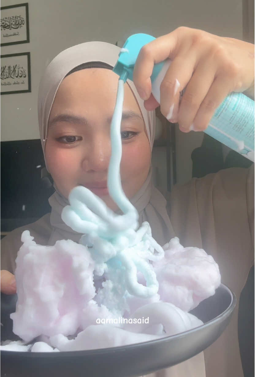 Genius invention! Jimat sabun makk #splookids #foamtoys #bubblestoys 