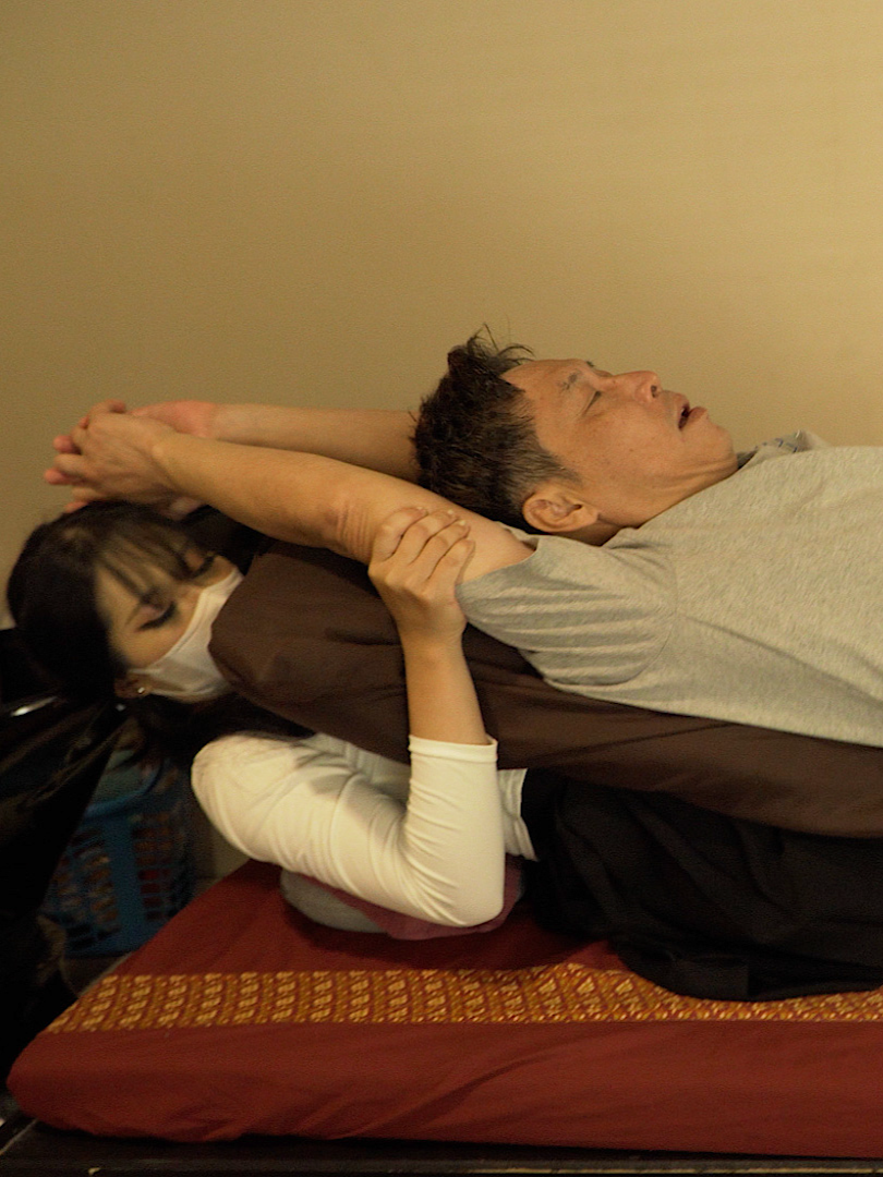 ASMR: Amazing massage by a Bangkok beauty!! Full Service (Shave, Ear Cleaning, Massage, Manicure) 📍방콕 미녀의 놀라운 마사지! #asmr #asmrmassage #barbershopasmr #vietnammassage #vietnamesemassage #asmrsleep #vietnambarbershop #thaimassage #thaibarbershop