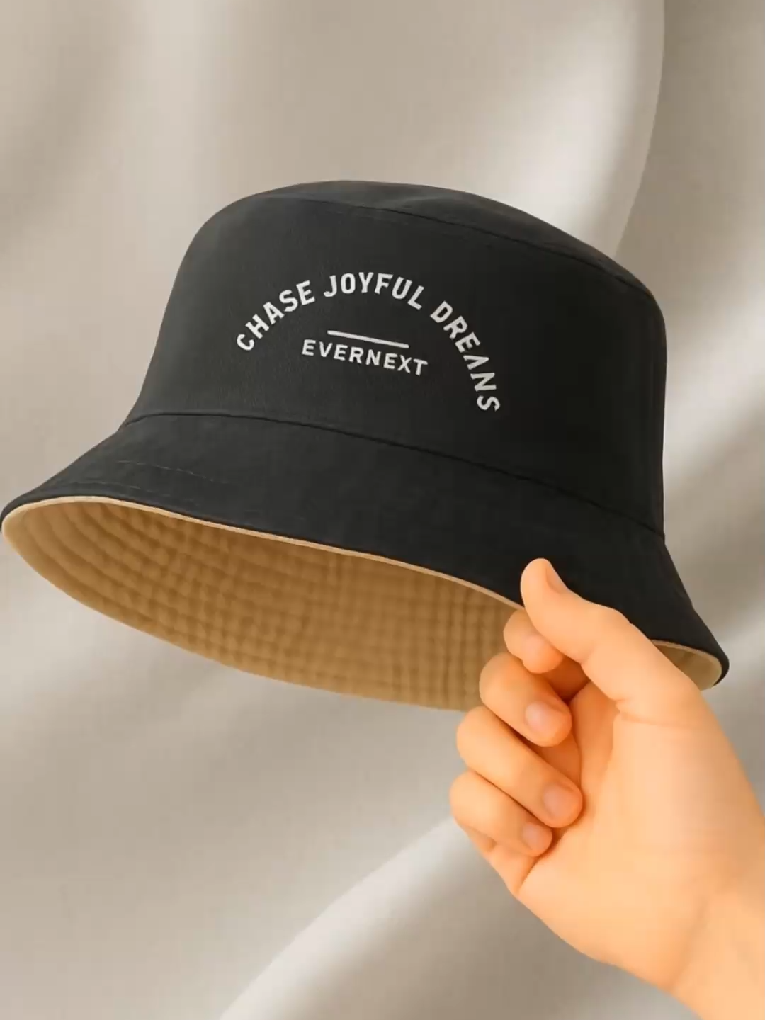 Traveling makin kece & terlindungi dari panas matahari dengan Topi Bucket Hat EVERNEXT Adventure Pria 🌞🧢. Wajib punya buat gaya casual & outdoor! Buruan, klik keranjang kuning sekarang! #TopiPriaDistro #TopiBucket #TopiOutdoor #TopiTravelling #TopiCamping #TopiAdventure #TopiGunung #OOTDKeren #StyleOutdoor #TopiKeren #Trend2025 #FYPシ #ViralTikTok