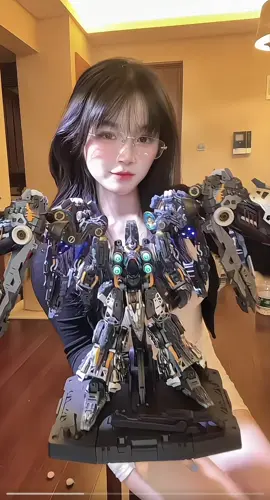 Chọn mô hình Kshatriya hay mô hình đeo kính 🌚🌚🌚 #gundam #modelkit #kshatriya #xuhuong #viral hey bro 👊 follow me 🐼