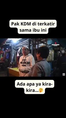 Bukan KDM Yang Traktir, Malah Diteraktir Balik! Ada Apa Ya? 😲✨ Sebuah momen langka dan menghangatkan hati! Kali ini bukan Kang Dedi Mulyadi (KDM) yang traktir, melainkan beliau yang diteraktir oleh seorang ibu. Dengan tulus, ibu ini membayar makanan atau minuman untuk Pak KDM, yang biasanya selalu membantu dan mentraktir warga. Momen ini menjadi bukti betapa kuatnya ikatan batin yang telah terjalin antara Pak KDM dan rakyatnya. Tindakan sederhana ini adalah cerminan dari rasa cinta dan terima kasih yang begitu dalam dari masyarakat kepada sosok yang selalu hadir dan peduli. Benar-benar Gubernur Rakyat yang dicintai rakyatnya! #KDM #kangdedimulyadi #gubernurjawabarat #kdmforpresiden #dedimulyadipilihanku #kdmpresiden2029 #satuharisatuvidio #satuvidiosatuhari