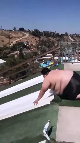 Waterslide Fail 😂💦#fyp #fouryou #pet #happy #funnyvideos 