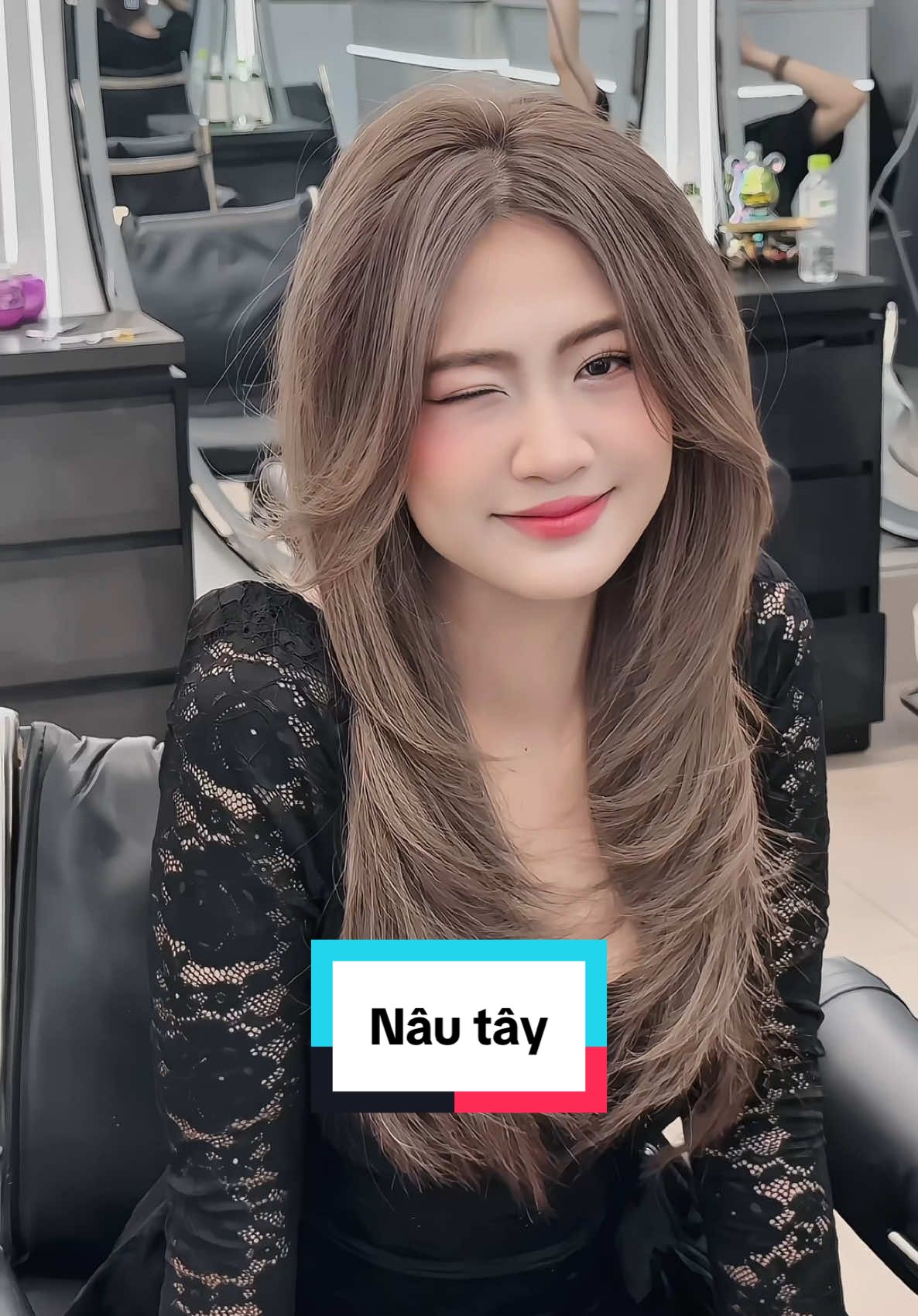 ✨ Nhẹ nhàng nhưng không hề nhạt nhòa ✨ #winnhairsalonquan5 #winnhairbinhtan #salonuytin #màu_tóc_đẹp #duoithuanchay 