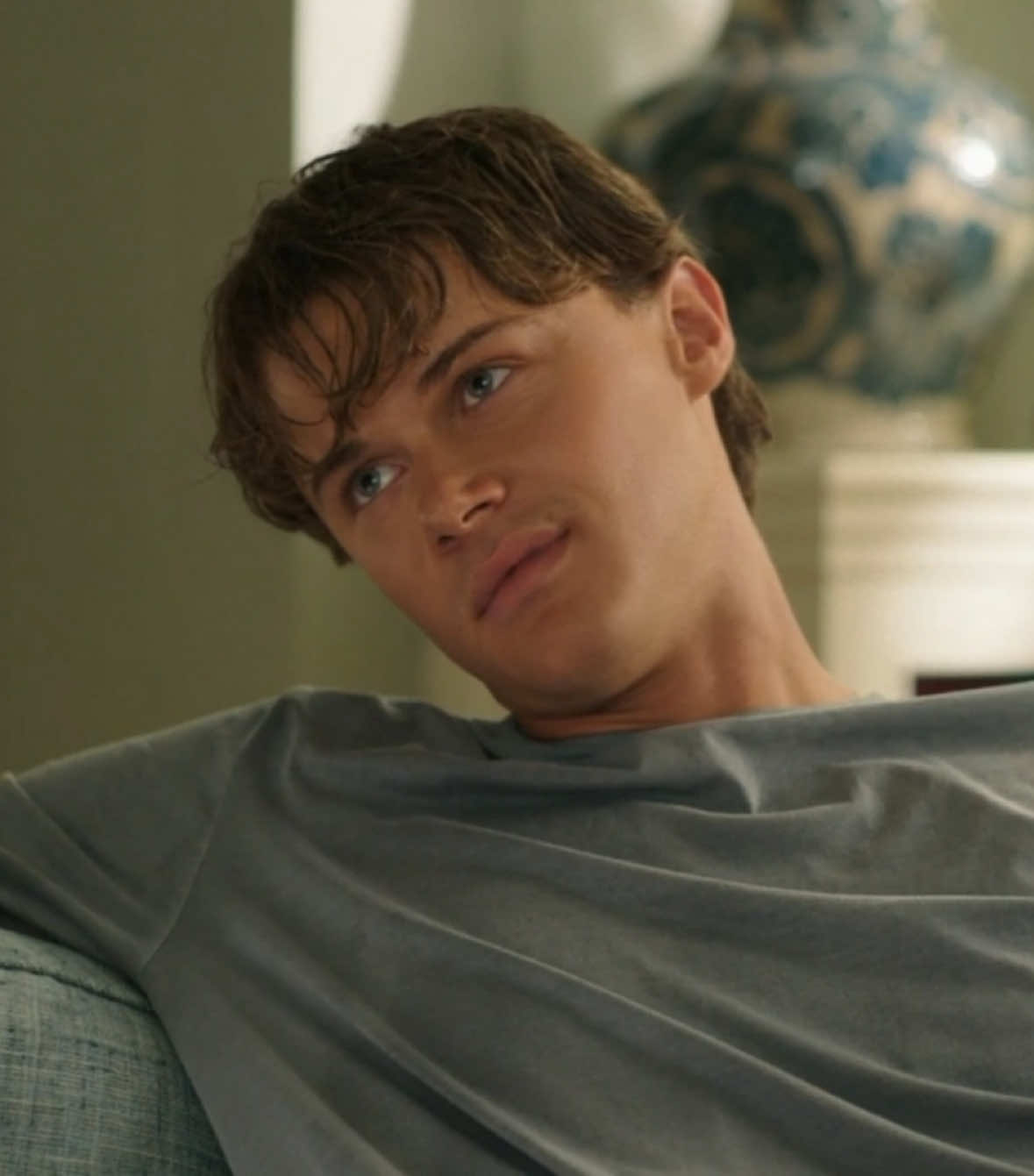 his heart may have been ripped from his chest but at least he looks hot during it! #tsitp #tsitpseason3episode7 #teamconrad #fyp #conradfisher 