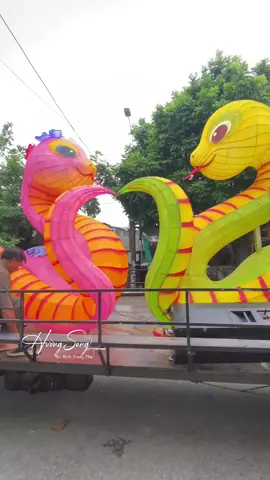 Hai bé na sẵn sàng choáy phố vào tối mai 21/8/2025 tại ngã 8 phường Minh Xuân #LearnOnTikTok  #mohinhtrungthuhuongsang  #lehoithanhtuyen  #mohinh  #hagiang 