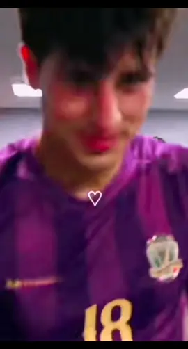قيثارتي العشق✅ مهند علي( ميمي) لاعبي المنتخب الوطني ♡♕جمالك حبيبي ميمي والمواس# عشق  برشلونه واقطع# 💚💙