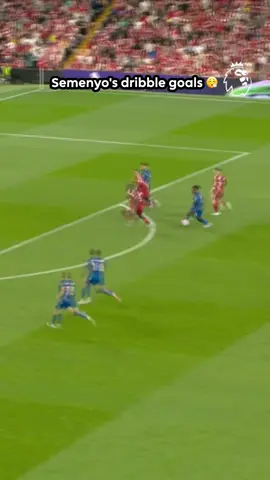 Antoine Semenyo running at defenders usually ends one way… 🤭 #PremierLeague @AFC Bournemouth 