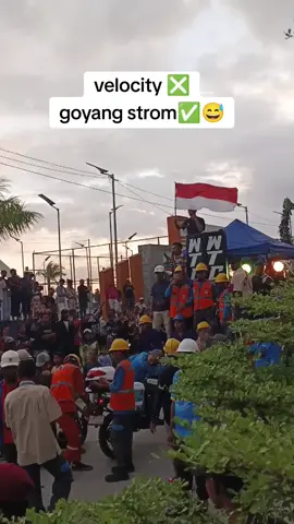 om PLN bermain😅 #karnaval#hutri80indonesia🇮🇩 #fakfakpapuabarat #fypage 