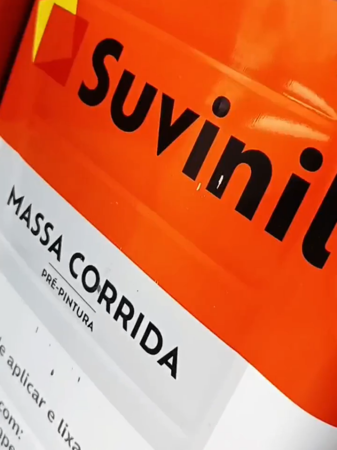 ✨ Transforme suas paredes com perfeição! ✨ A Massa Corrida Suvinil é a escolha ideal para quem busca qualidade, praticidade e um acabamento impecável. 🙌 ✔️ Fácil de aplicar e lixar – garante agilidade no trabalho. ✔️ Superfície lisa e uniforme – perfeita para receber a pintura. ✔️ Maior durabilidade – sua pintura fica bonita por muito mais tempo. ✔️ Secagem rápida – otimizando cada etapa da obra ou reforma. Com a confiança da Suvinil, sua parede ganha não só beleza, mas também resistência e acabamento de alto padrão. 💯 👉 Dê o primeiro passo para transformar seus ambientes com a qualidade que a Suvinil oferece! Tá esperando o que? 🖌️⚡🎨💡👏🏾🥇👷🏾‍♀️ ➡️ Vem pra Galasso! 🌐 www.galassosantos.com.br 📌 Av. Senador Feijó,405 Vila Mathias-Santos/SP 📱 (13) 97417.5469/(13) 3326.2568  #ReformaComEstilo #AcabamentoDeQualidade #SuperfícieRenovada #DicaDeObra #DiyDecor 