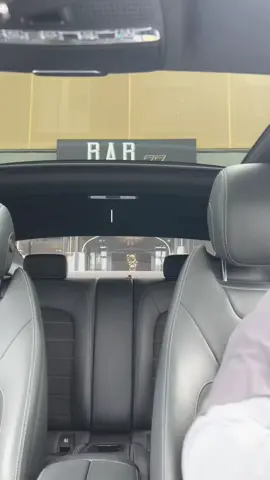 Aku nggak pernah minta cinta yang besar. Aku cuma minta hati yang tenang... tangan yang saling menggenggam dalam doa... dan seseorang yang bersedia menua bersamaku dalam ridha-Nya. Dan hari ini, lewat tatapan sederhana dan momen yang tak direkayasa... aku merasa doaku pelan-pelan dijawab oleh semesta. Jika ini bukan cinta karena Allah, aku tak tahu lagi apa artinya damai seperti ini. - Semoga yang kita jaga, dijaga pula oleh-Nya. #xybca #xbyzca #fyp 