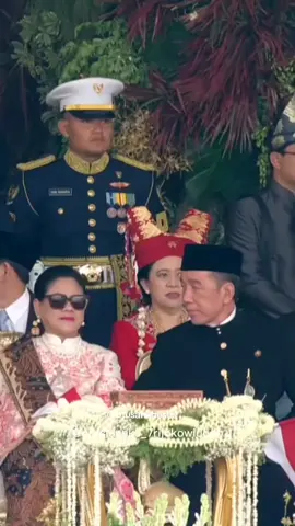 Presiden Ke-7 RI Joko Widodo bersama Ibu Iriana Joko Widodo menghadiri Upacara hut Ri🇮🇩 ke 80 dan menyaksikan AuraFarming Dikha dkk #jokowi #upacarahutrike80 #AuraFarming #boatkid #pacujalurkuantansingingi 