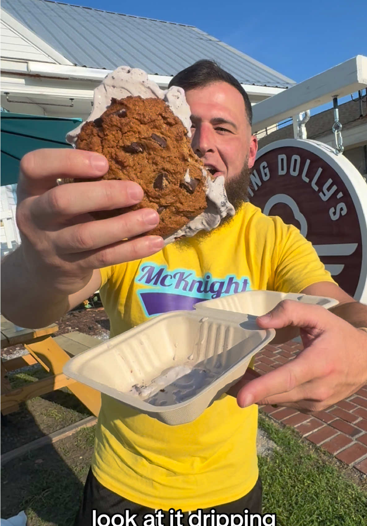 flying dolly’s. 402 williams blvd, kenner, louisiana #snowball #summertime #icecreamsandwich #warheads #foodreview 