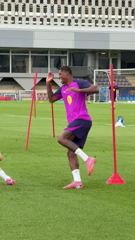 Got speed? ⚡️#fcbarcelona #barçaontiktok #skills @marcusrashford @Robert Lewandowski 