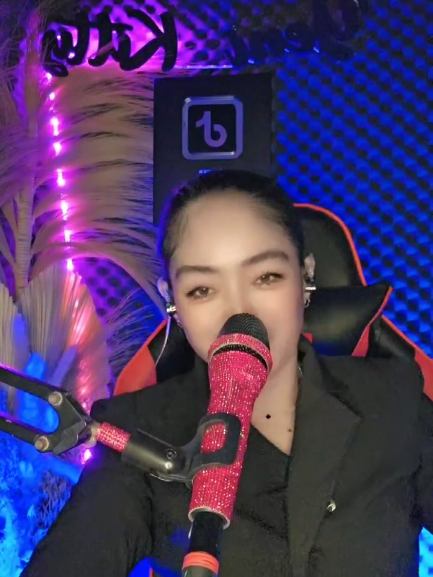 #tiktoklive #livehighlights AKU TETAP CINTA cover yeni kitty #fyp  #viral 