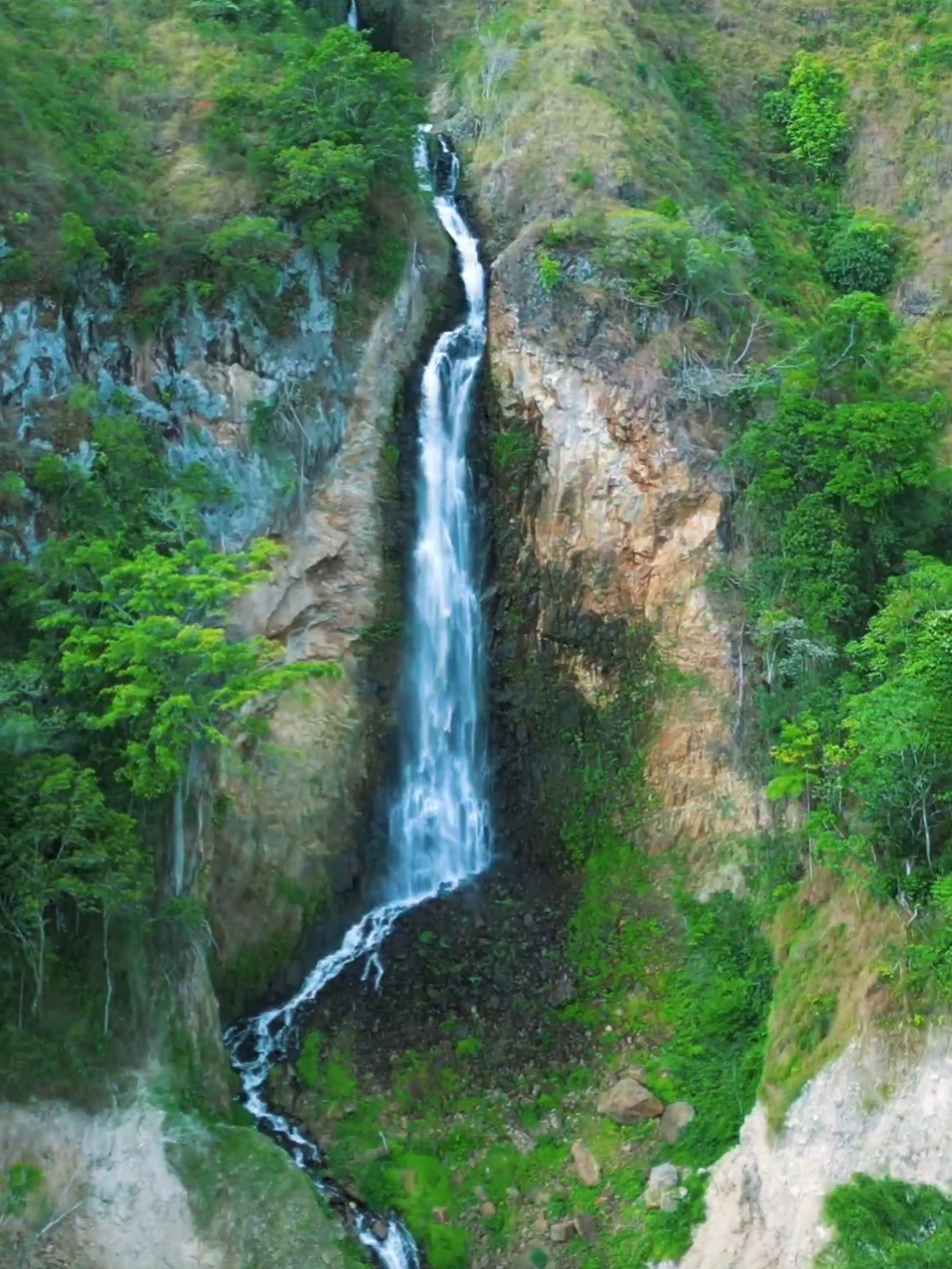 Air terjun Binanga Bolon, Purba Dolok, Kecamatan Purba, Kab.Simalungun. #laketoba360 #airterjun #nature #travel #sumut 