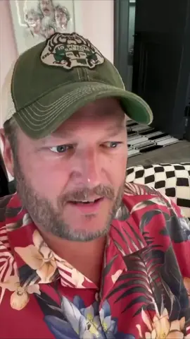 Too many wannabes out there… stick with the real deal, folks. Stay country! #Warning #blakeshelton 