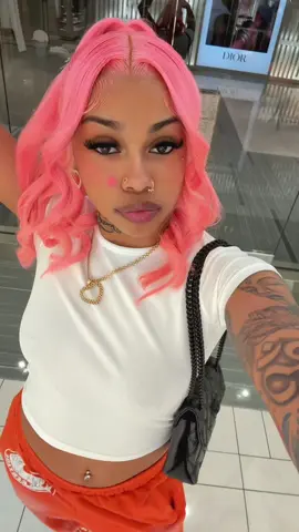 this hair ate so baddd omg 😍 #rina #viral #fyp #pinkwig #updohairstyle 