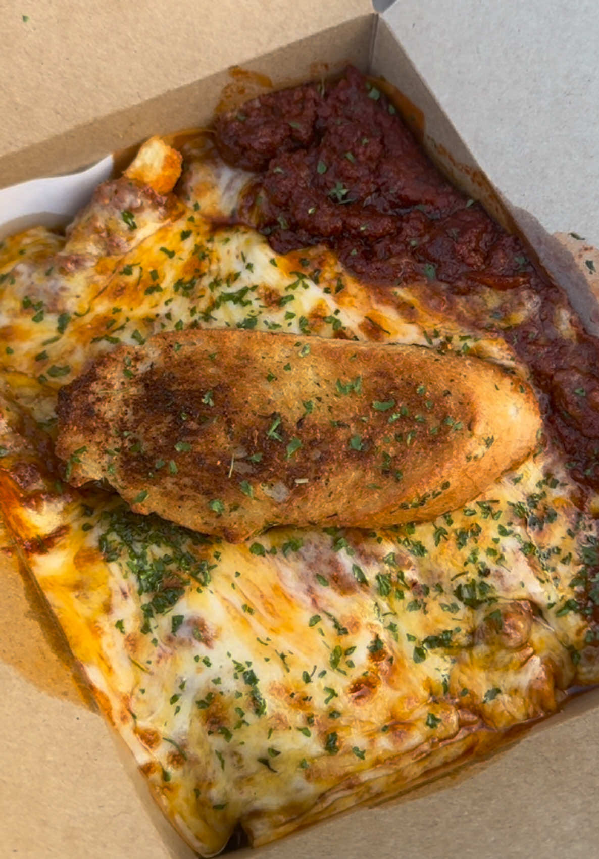 LASAGNE 🇮🇹 LOADED FRIES 🍟 NOW IN BIRMINGHAM! @Mr Fries  📍Unit 7, Weston Industrial Estate, Weston Ln, Tyseley, Birmingham B11 3RR #lasagne #birmingham #mrfries #loadedfries #fyp 