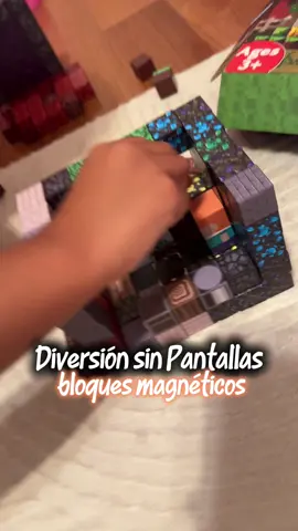 Creando y construyendo lejos de las tabletas para tus hijos #magneticblocks #magnetblocks #screenfree #creativekids 