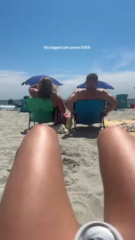 Someone needs to teach these people some beach etiquette #relatable #beach 