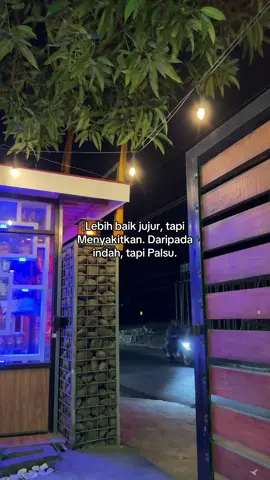 Jujur lebih baik. #fyp #fypシ゚viral #galau #katakata #foryoupage 