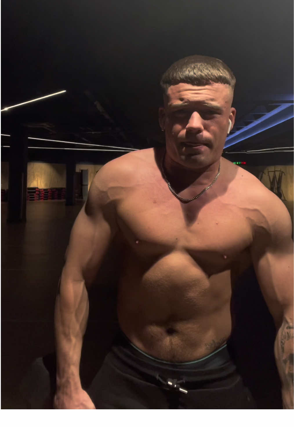 🦍🦍 #Fitness #gym #shredded #GymLife #bodybulding 