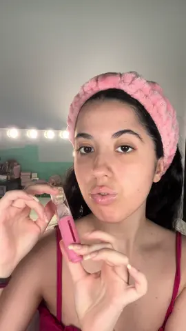 @Lumion lips roll. #gift #filler #lipsroll #lumion #microaghi 