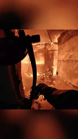 #firemen  #firefighter  #bomberos #pompiers  #rescate 