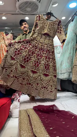 Wowowow so beautiful lehnga for order price instagram #ideal_fashion_2829  ##foryou ###plzviral ####myaccount #####plzunfrezemyaccount🙏 