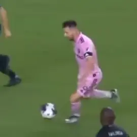 Ôi tôi vấp gió hay quá đúng là tên tôi thập phong mới đúng #thaituchile🇵🇭 #thaituuruguay🇺🇾 #pessi #pessita #mườigió 