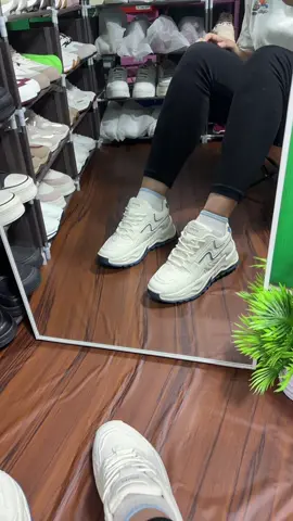 Rekomendasi sepatu nyaman dipakai dari brand @pvnshoes   #sepatusneakers #sepatuwanita #pvnshoes #pvn #merdekakangayamu 