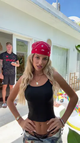 @FabianTooHotToHandle 