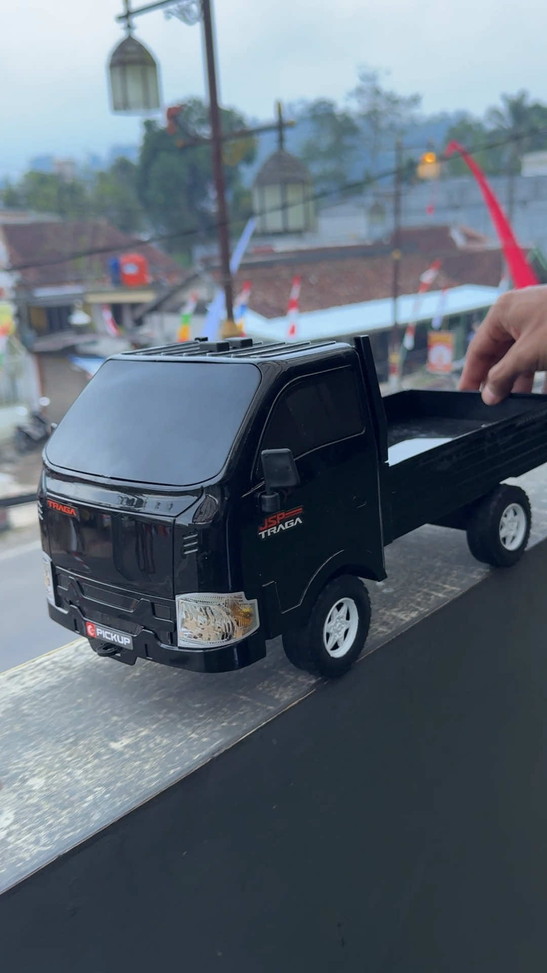 Mainan miniatur traga #mobilmobilan 