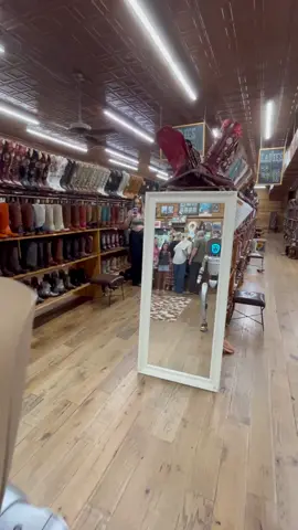 Rizzbot sees himself in the mirror for the first time #robot #austin #allensboots
