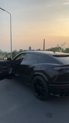 #foryoupage #viralvideo #onlytranqillo #urus #Lifestyle  