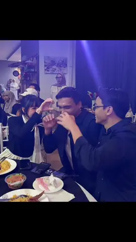 pakcik merajuk2 ni nak gi mana, tak lari pun si aira tu dengan sarip😭 #hilangdalamrindu #fyppp #fypage #fypviralシ #fyp 