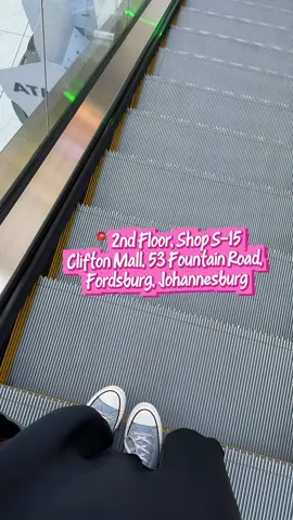 Come shop with me at The Luxe Aura ✨ • • 📍2nd Floor, Shop S-15/17, Clifton Mall, 53 Fountain Road, Fordsburg, Johannesburg • #beauty #uaeabaya #uae #dubaifashion #modesty                  