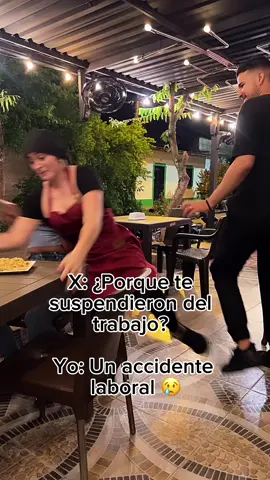 Suspendida de tres días ✅ #fastfoodlife #fyp #humor 