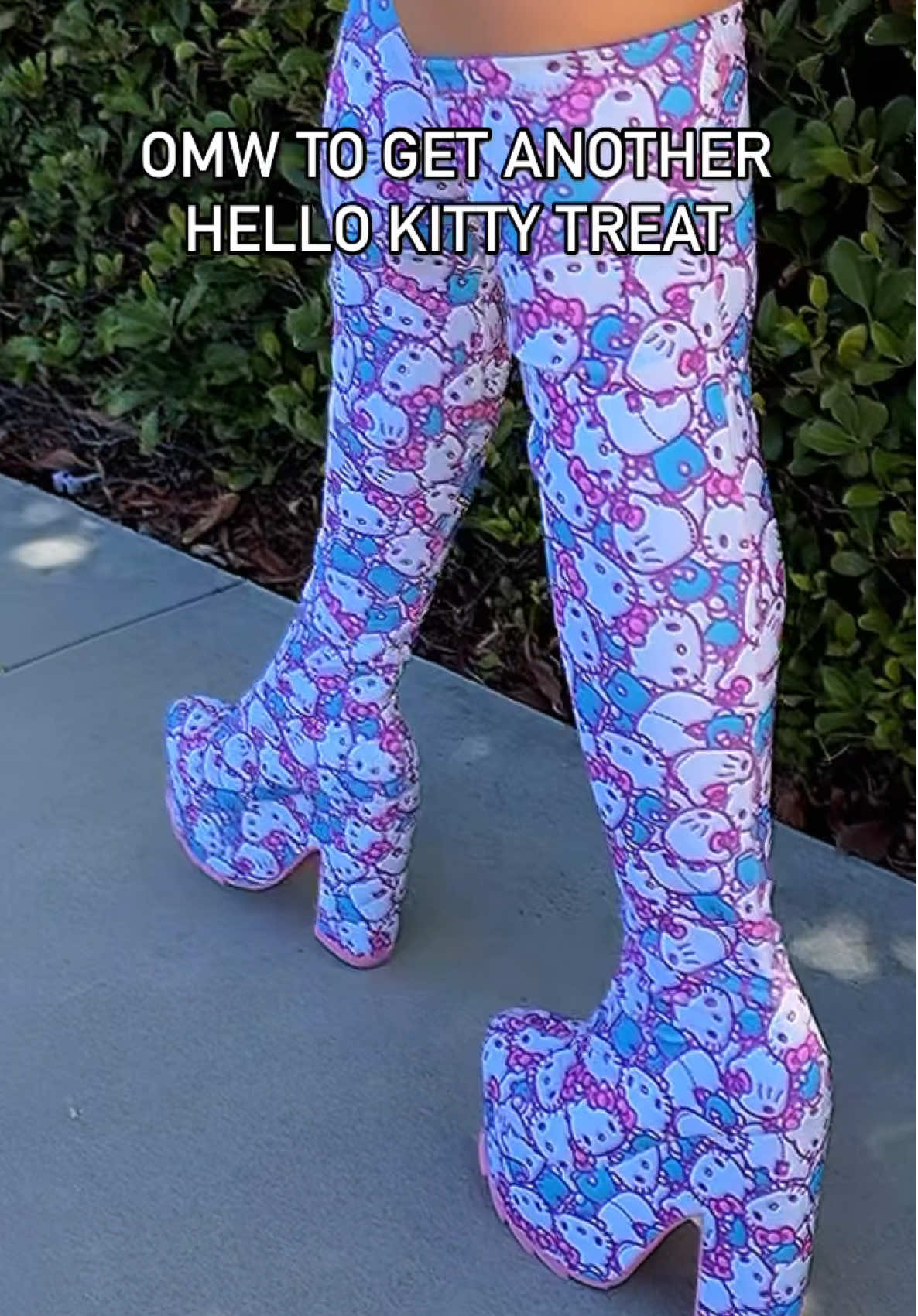 Got to have my lil treat!!! Boots now on presale!! 🩷🩷🩷 #yrushoes #platforms #shoes #hellokitty 