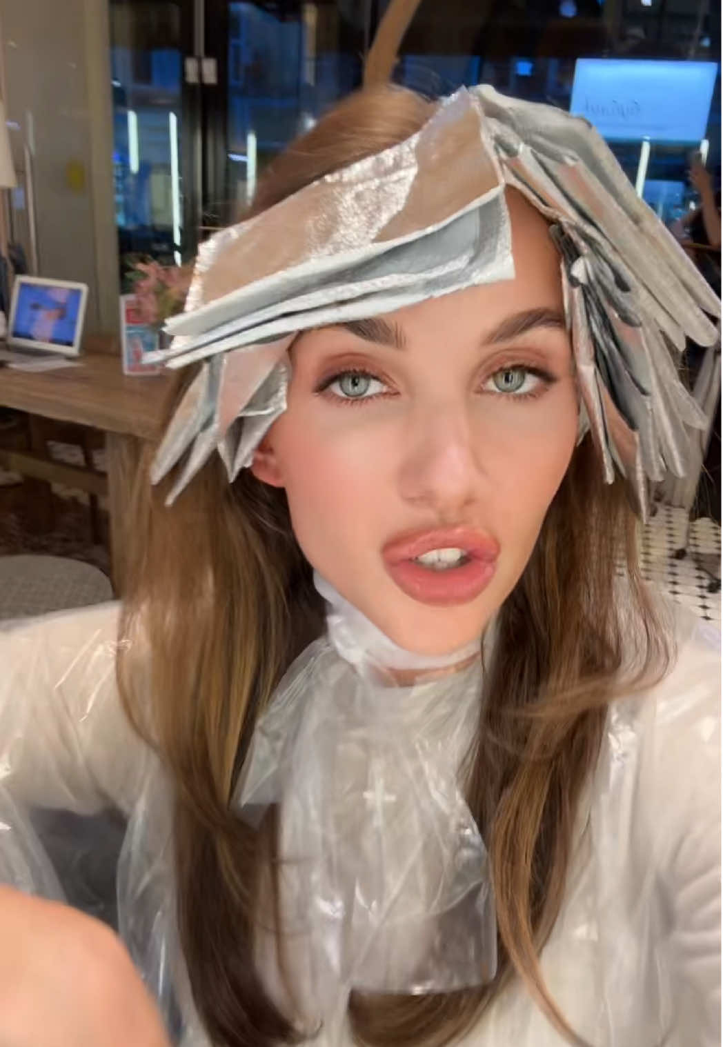 Подскажите текст