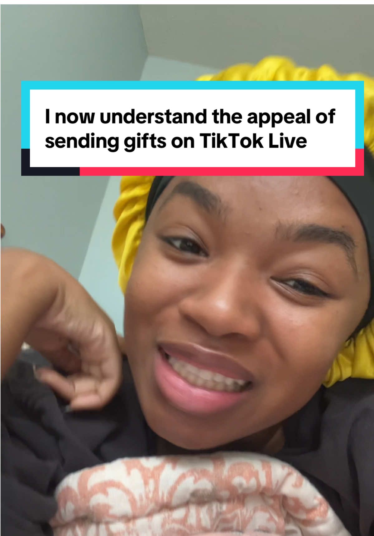 The thank yous have me feeling like a wealthy patron from a 2¢ donation😫🤍 