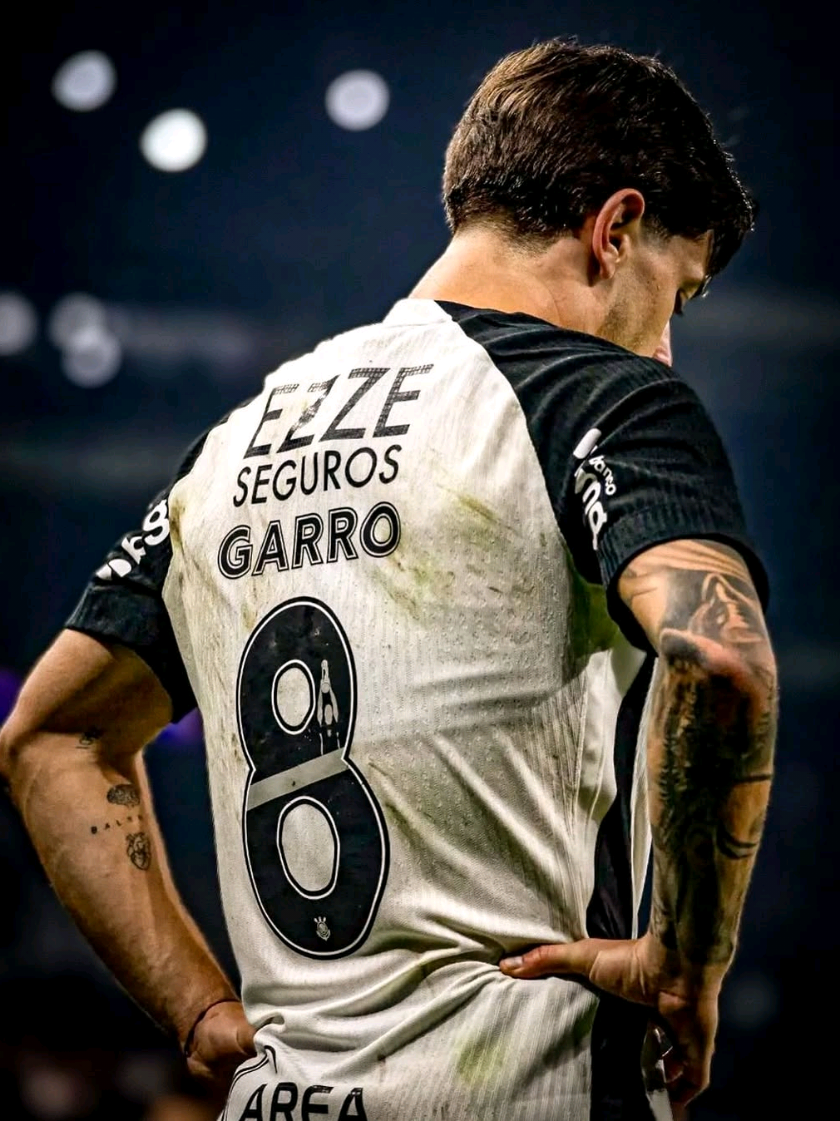 Agora, para algumas pessoas, Garro virou o problema. 🤦🏻‍♂️ | Créditos: Corinthians TV, Cris Sevieri e Café com o Setorista | #corinthians #garro #futebol 