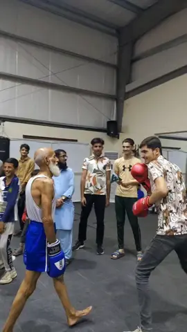 Pakistani chacha old boxer 