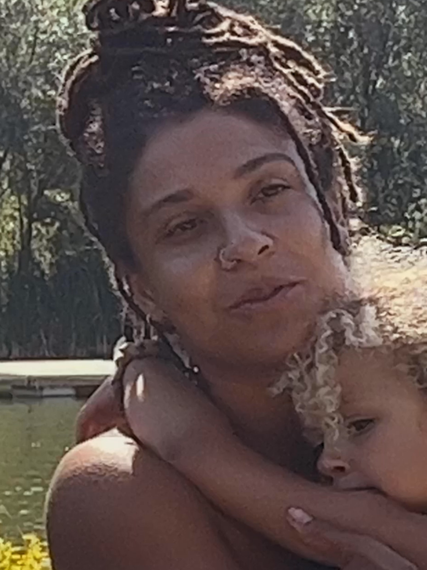 Listen as Lauren pushes back against the myth ❌ that kids raised in naturist communities grow up promiscuous. Naturism is about respect, body confidence, and seeing nudity as non-sexual.  Instead of hyper-sexualizing kids, it can build self-esteem 🌱, healthy boundaries 💪🏼, and a positive view of the body🌞. #Naturism #BodyPositivity #HealthyBoundaries #SelfEsteem