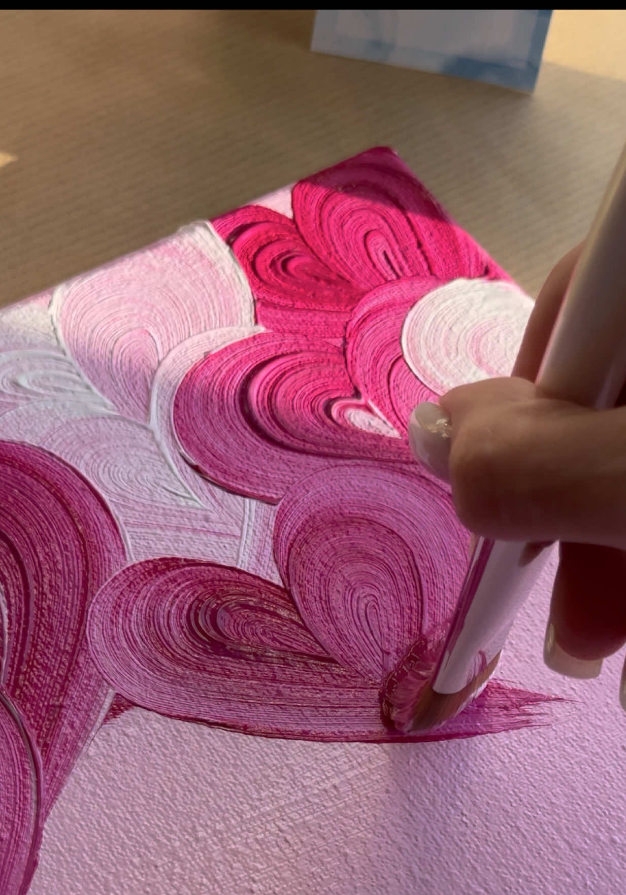 Today I created a painting in such unreal colors! Lately I’ve really fallen in love with pink, it’s the color of tenderness, love and sincerity! That’s exactly the kind of emotions this color brings out in me 🩷 I made the painting in an abstract design, using the “hearts” technique. Have you ever tried something like this? Share your works with me 🫶🏻 inst : affirm.artist.ua #art #affirmartistua #abstractart #heartart #arttherapy 